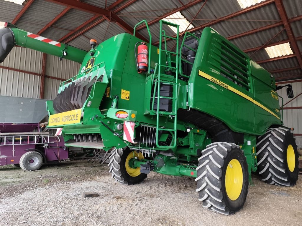 Moissonneuse JOHN DEERE T660 HM - photo slide 3