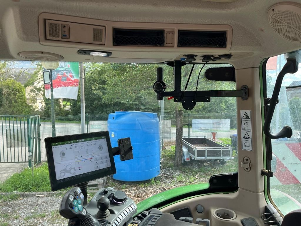 Tracteur FENDT 724 VARIO POWER - photo slide 25