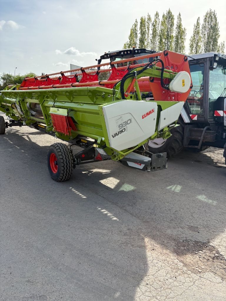 Moissonneuse CLAAS LEXION 750 - photo slide 32