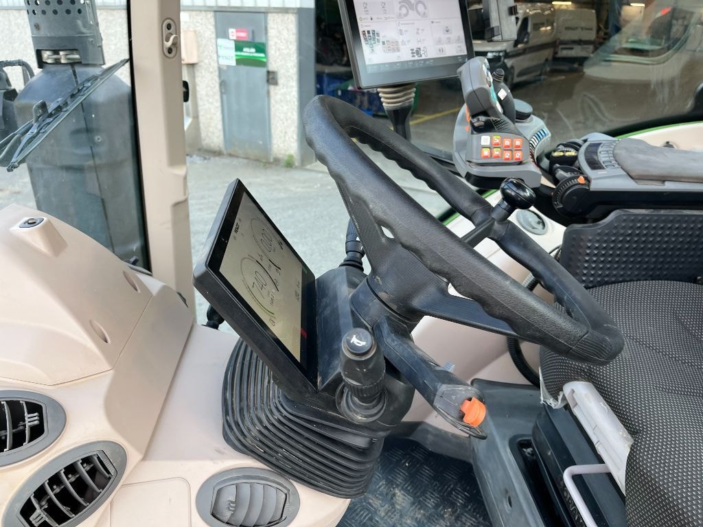 Tracteur FENDT 312 PROFI - photo slide 31
