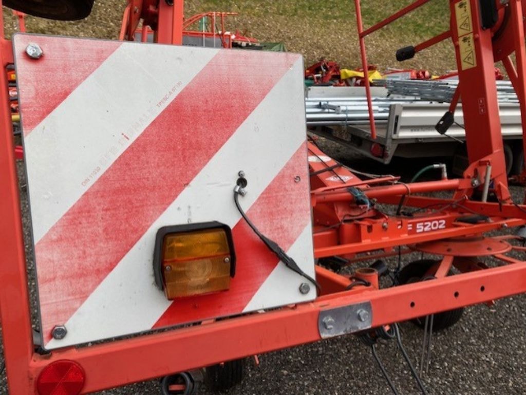 Faneuse KUHN GF 5202 - photo slide 11