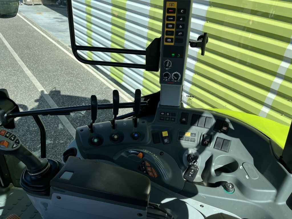 Tracteur chargeur CLAAS ARION 430 CIS + FL 120 - photo slide 8