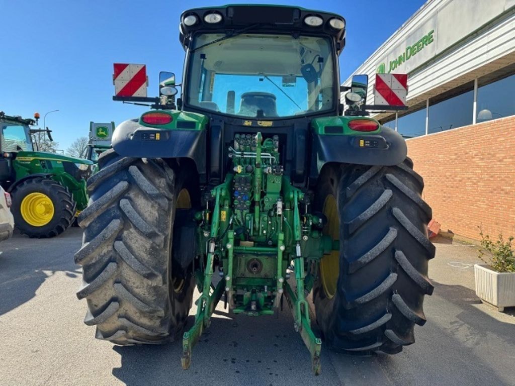Tracteur JOHN DEERE 6215R - photo slide 6