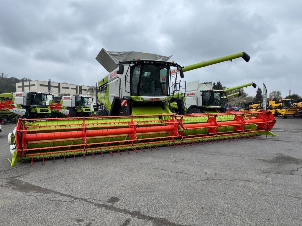 Moissonneuse CLAAS Lexion 8700 TT - photo slide 31