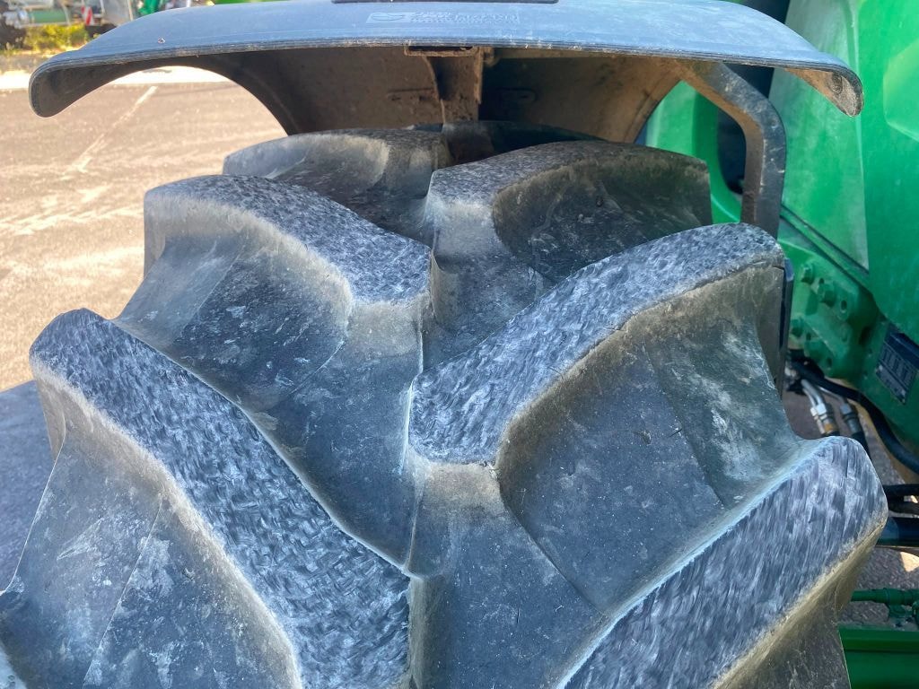 Tracteur chargeur JOHN DEERE 6155R - photo slide 19