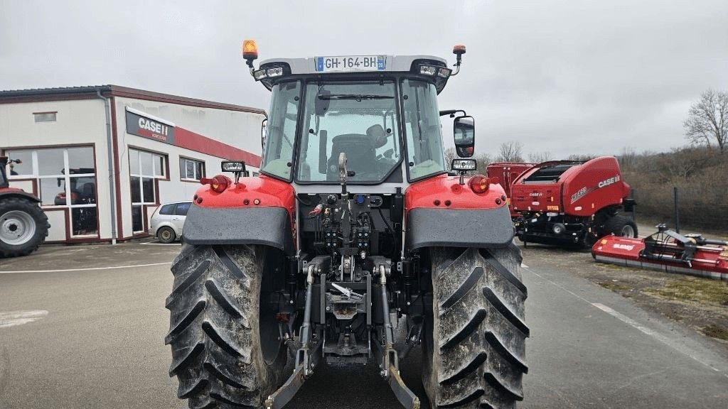 Tracteur MASSEY FERGUSON 5S.145 - photo slide 4
