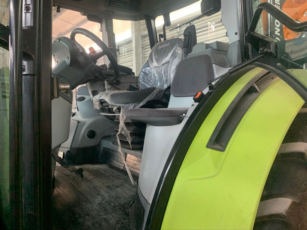 Tracteur CLAAS ARION 410 - STAGE V T - photo slide 6