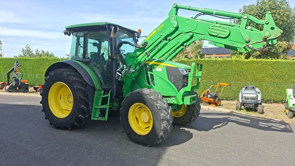Tracteur chargeur JOHN DEERE 6090RC - photo slide 6
