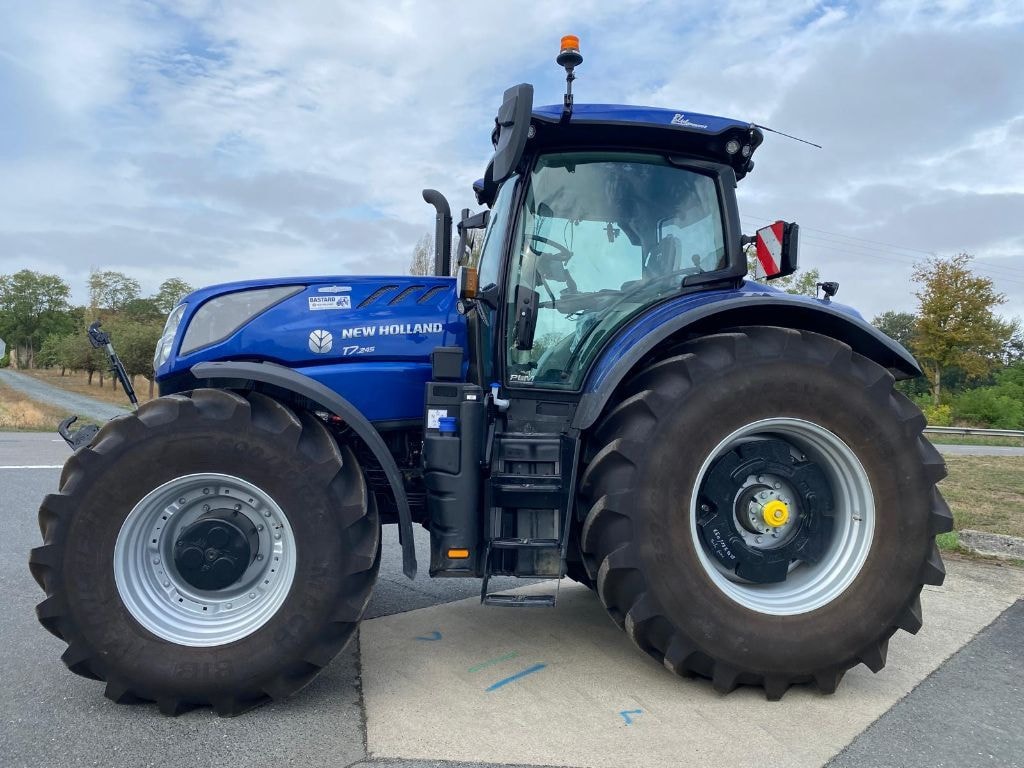 Tracteur NEW HOLLAND T7.245 BLUEPOWER - photo slide 3