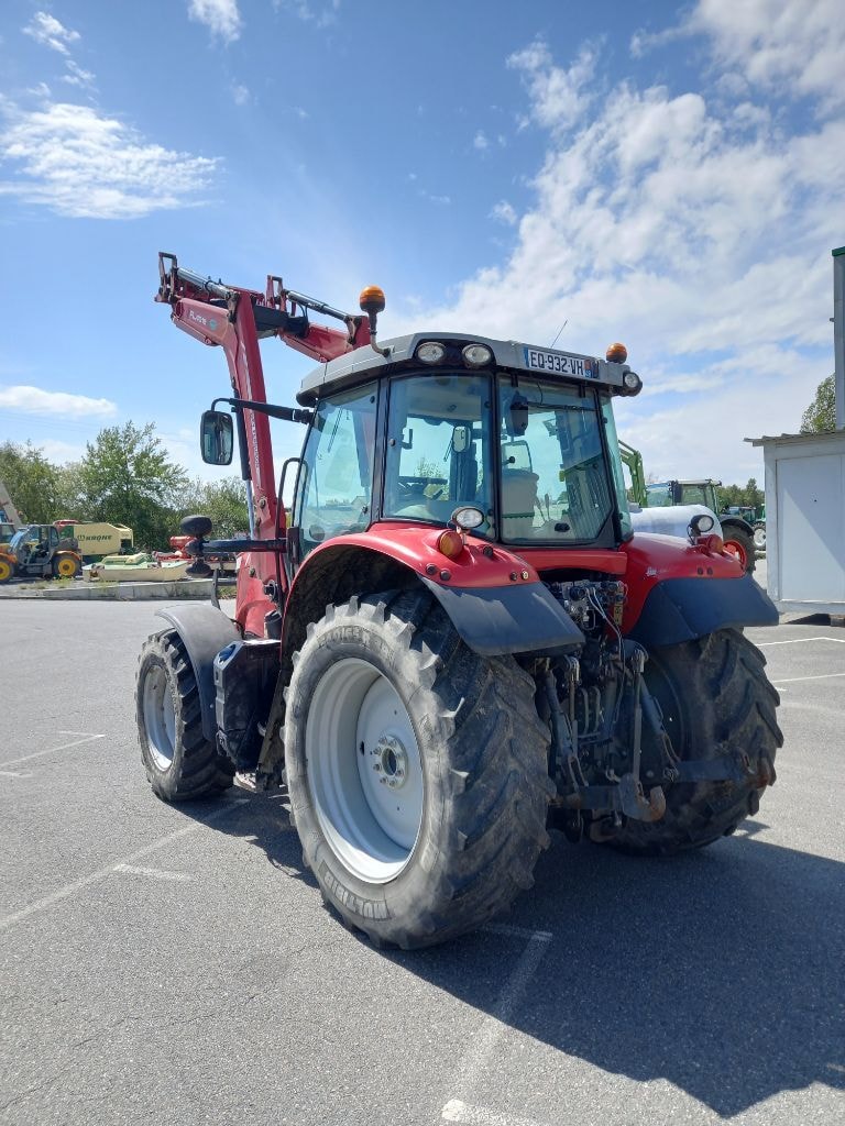 Tracteur chargeur MASSEY FERGUSON 6713S DYNA-6 EFFICIENT - photo slide 4