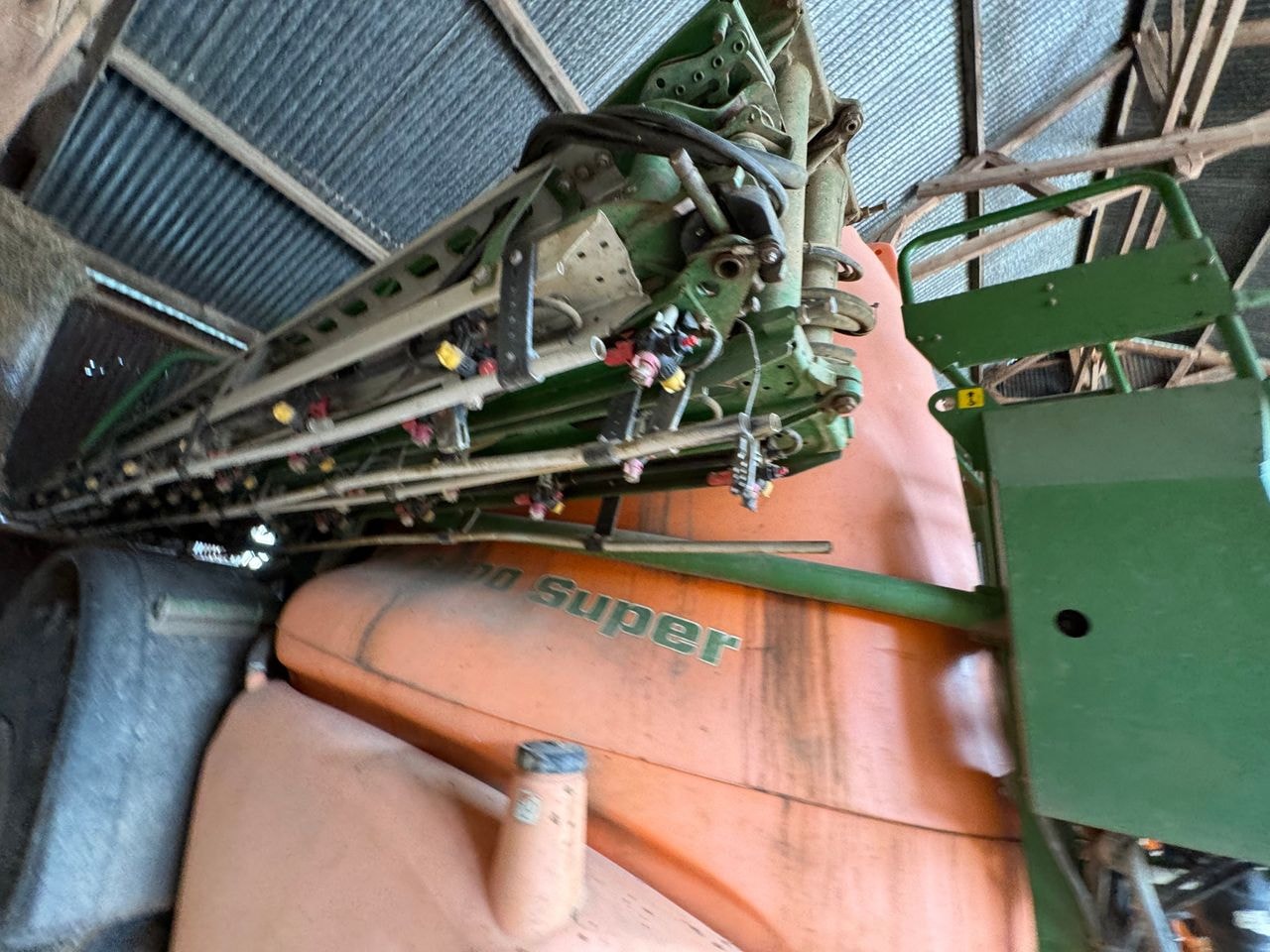 Pulverisateur AMAZONE UX 6200 - photo slide 5