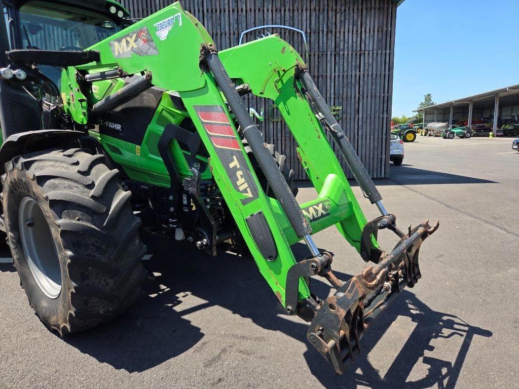 Tracteur chargeur DEUTZ FAHR 6165 AGROTRON TTV - photo slide 28