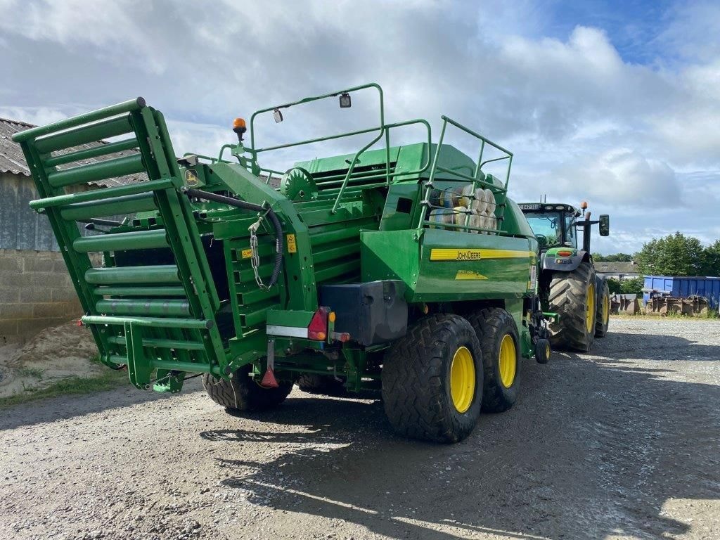 Presse haute densite JOHN DEERE L1534 - photo slide 7