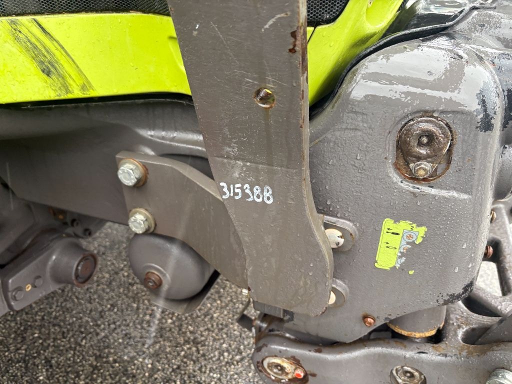 Tracteur CLAAS ARION 620 CMATIC - photo slide 9