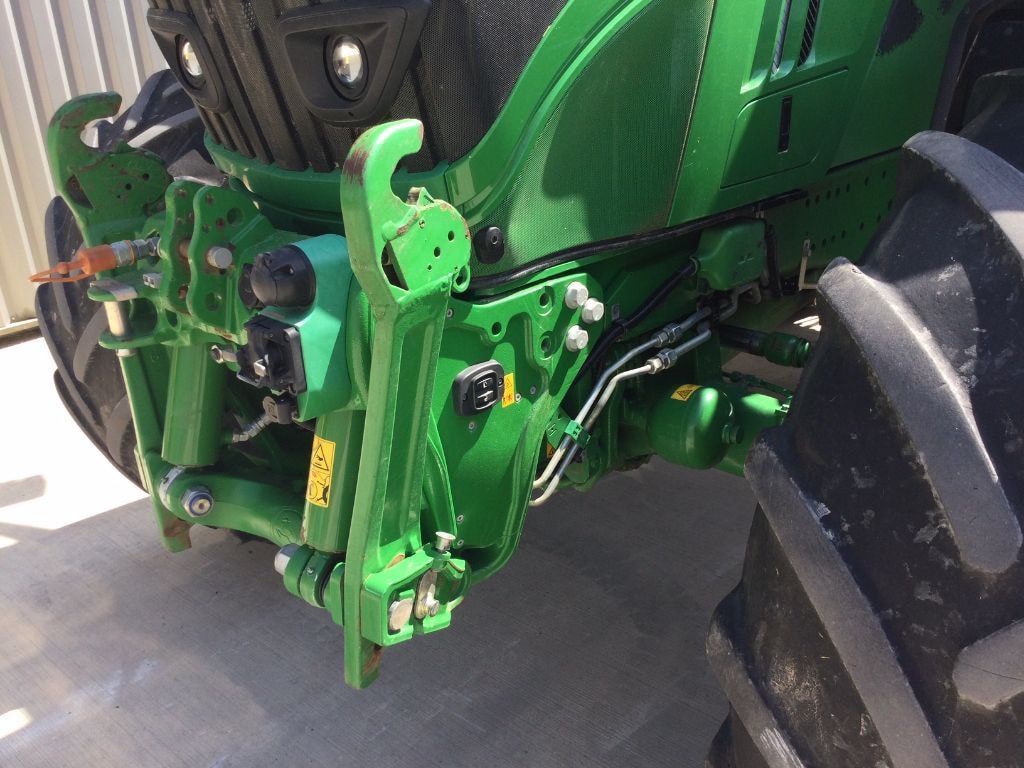Tracteur JOHN DEERE 6195R - photo slide 7