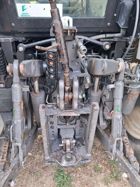 Tracteur chargeur VALTRA N113H3 - photo slide 15