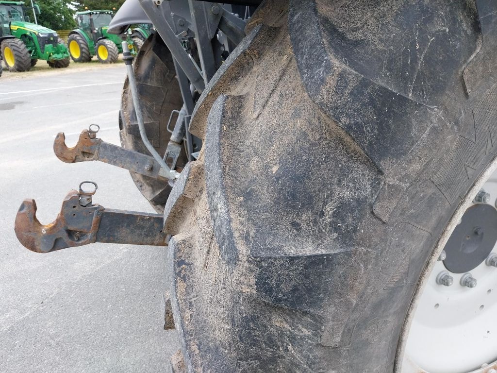 Tracteur chargeur VALTRA N 135 - photo slide 11