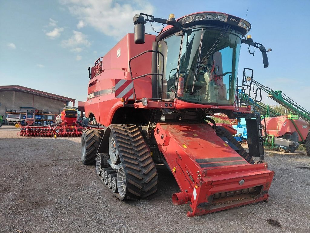 Moissonneuse CASE IH AXIAL-FLOW 8240 SANS COUPE - photo slide 3