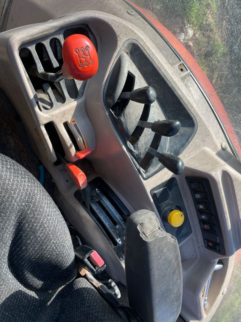 Tracteur KUBOTA M7060 - photo slide 31