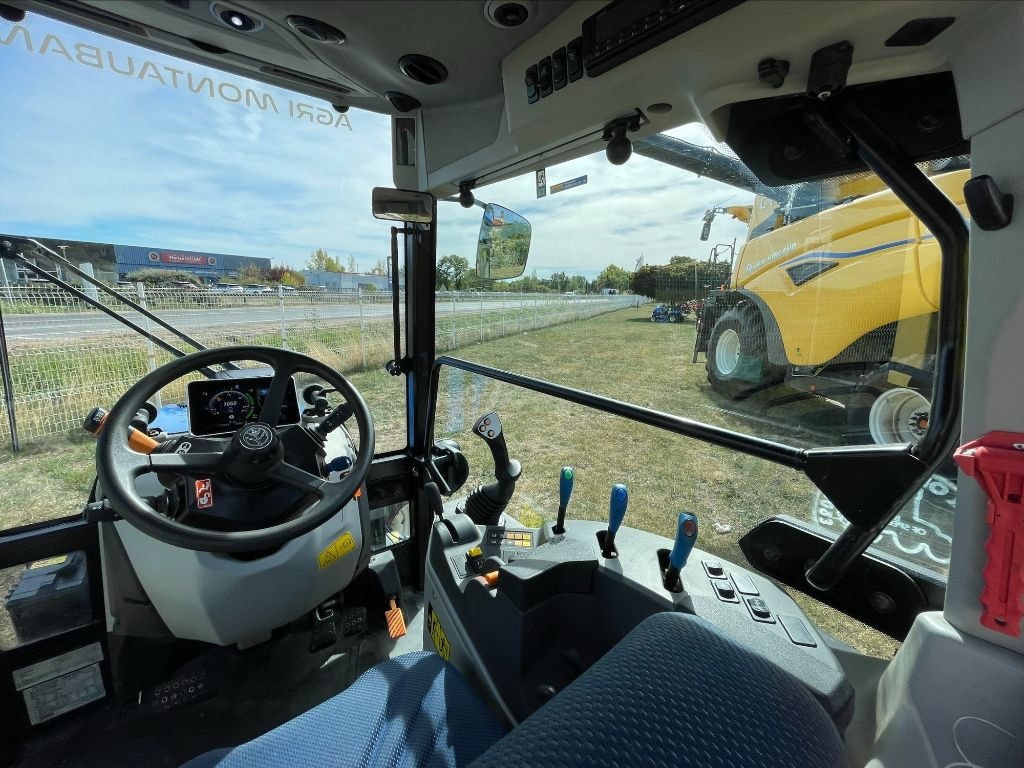 Tracteur fruitier NEW HOLLAND T4.90F - photo slide 10