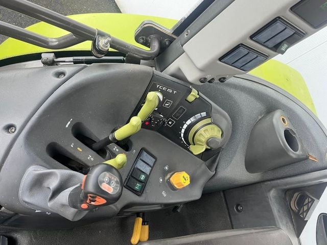 Tracteur CLAAS ARES 557 ATZ - photo slide 4