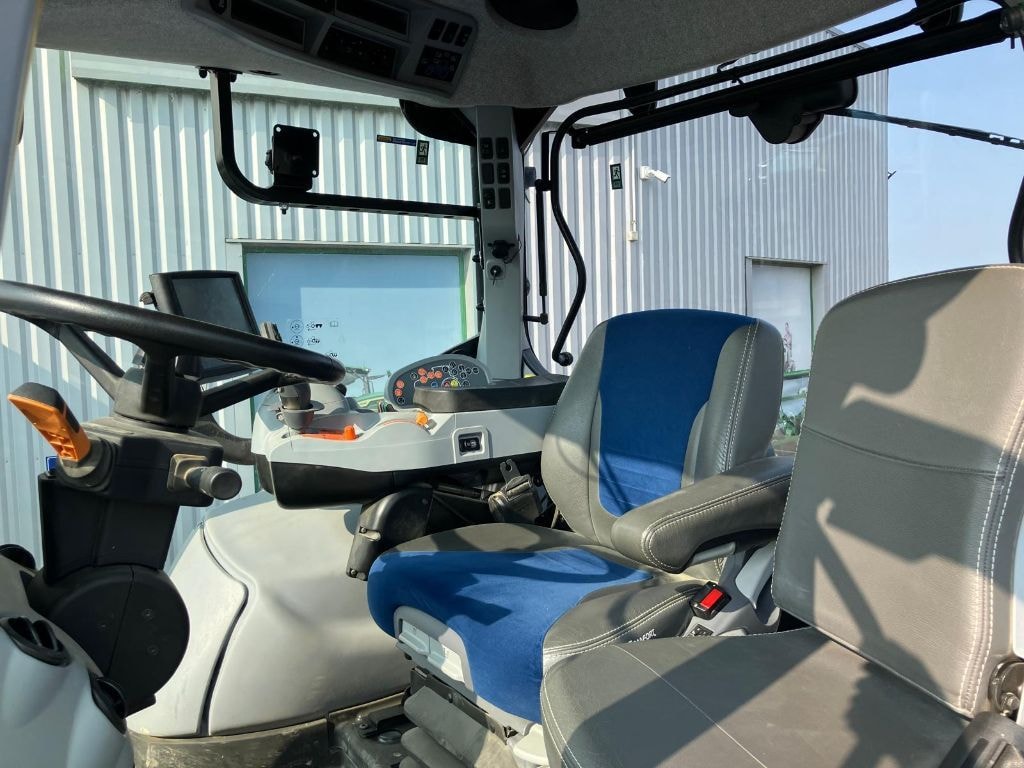 Tracteur NEW HOLLAND T7.315 - photo slide 10