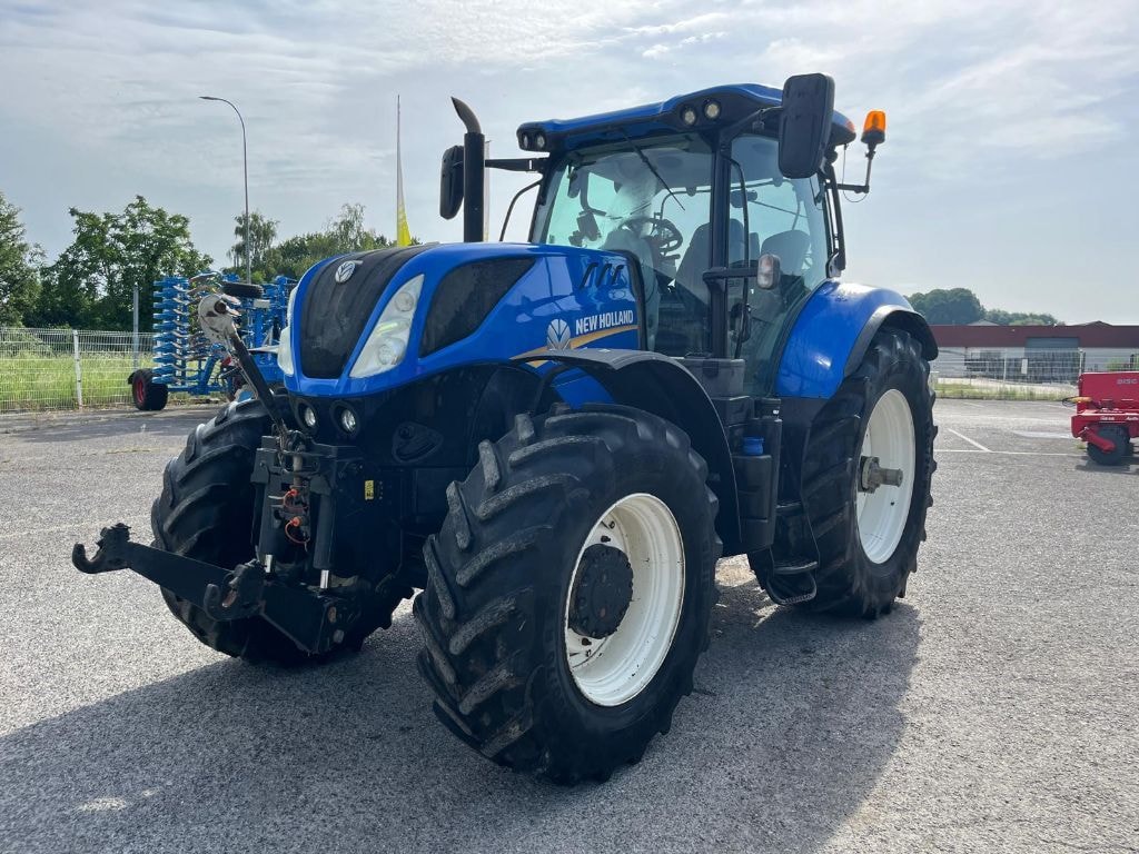 Tracteur NEW HOLLAND T7.230 - photo slide 3