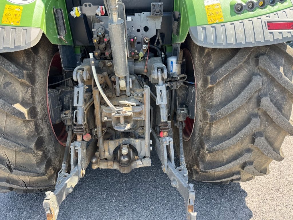 Tracteur FENDT 724 GEN 6 Power + - photo slide 8
