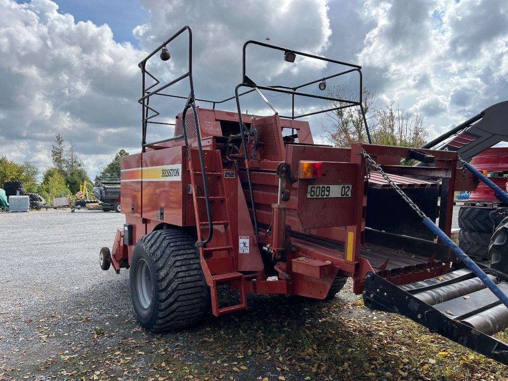 Presse haute densite HESSTON 4790 - photo slide 8