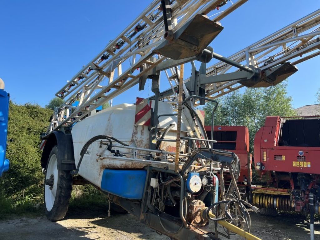 Pulverisateur EVRARD METEOR 5400 - photo slide 14