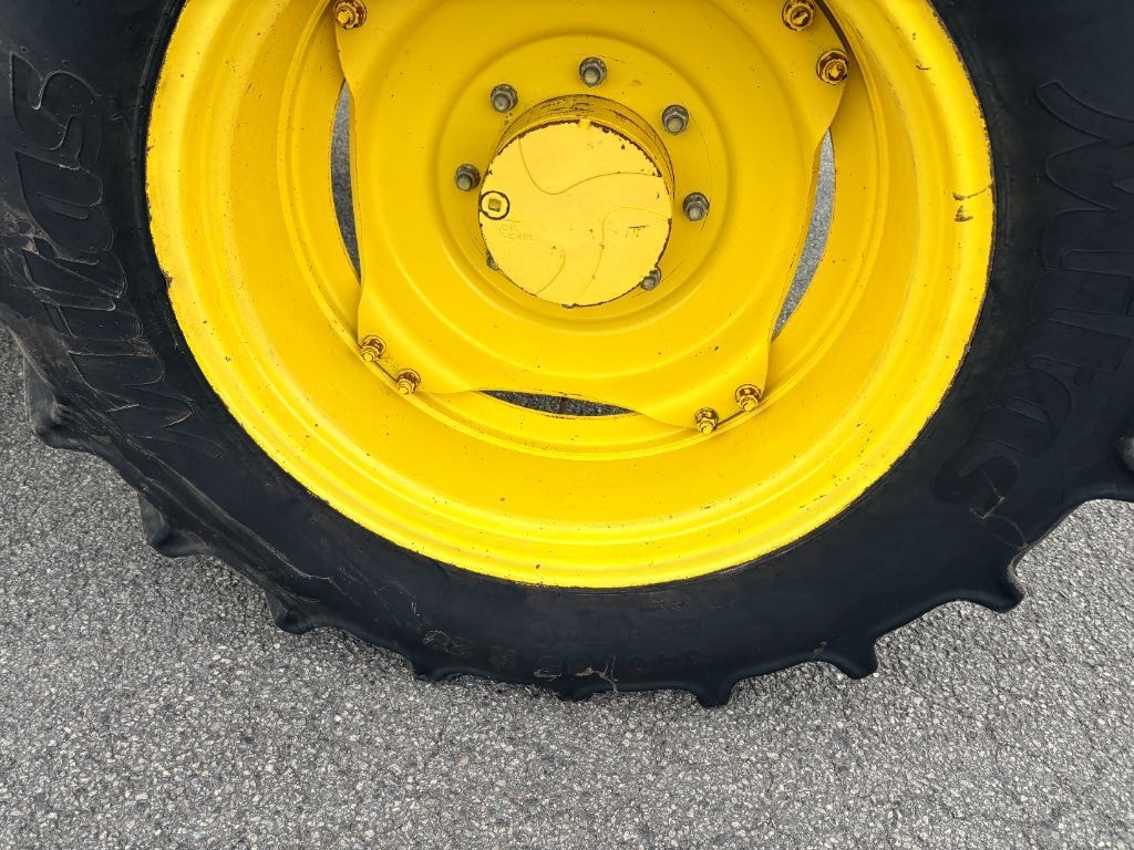 Tracteur JOHN DEERE 6115R - photo slide 10