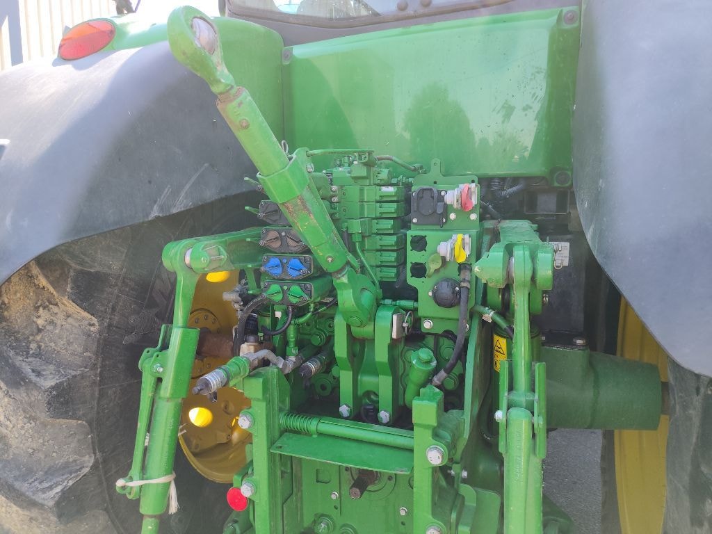 Tracteur JOHN DEERE 7230R 6.8L - photo slide 10
