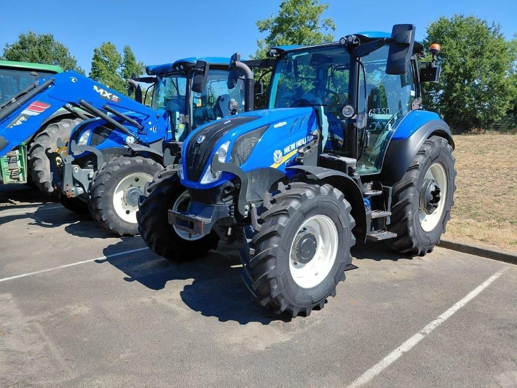 Tracteur chargeur NEW HOLLAND T5.110 - photo slide 3