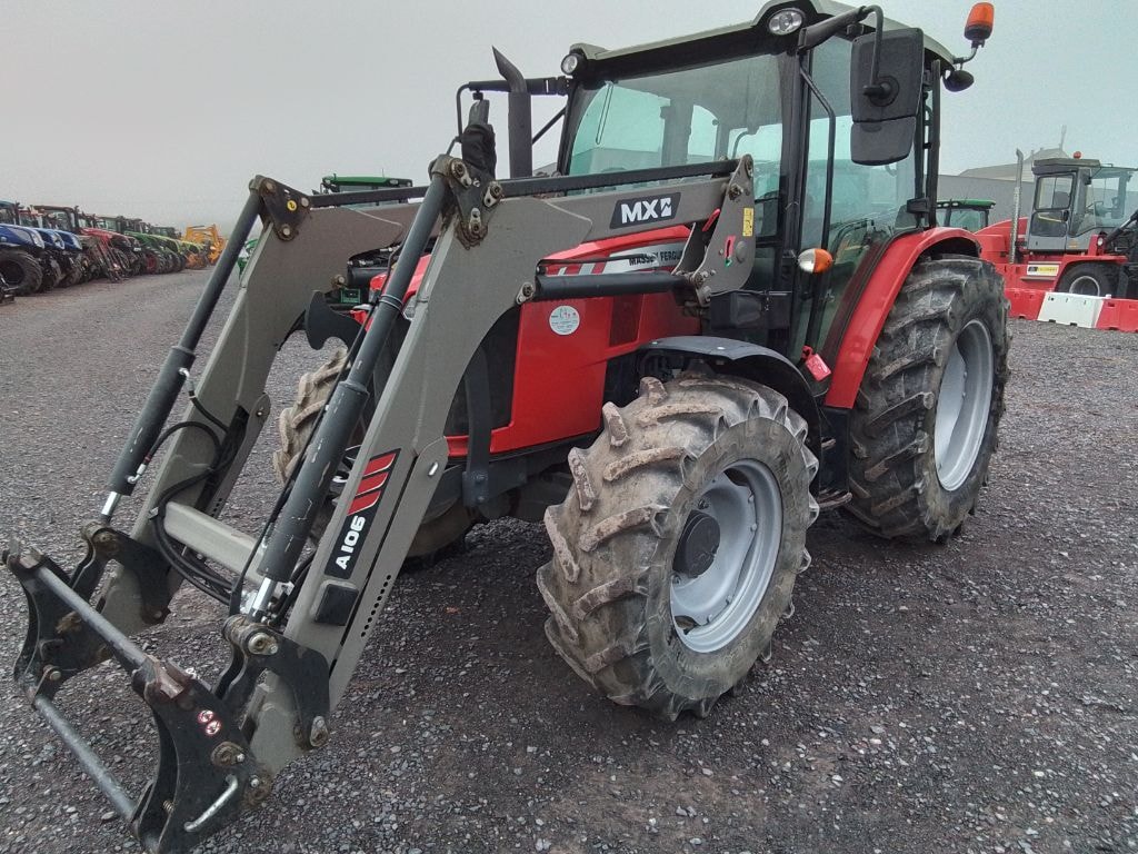 Tracteur chargeur MASSEY FERGUSON 4709 - photo slide 1