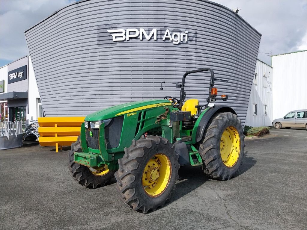 Tracteur JOHN DEERE 5085M - photo slide 6