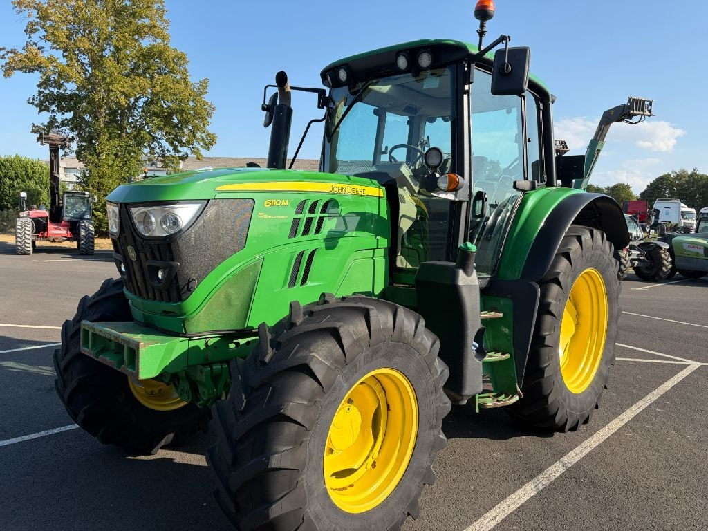 Tracteur JOHN DEERE 6110M - photo slide 1