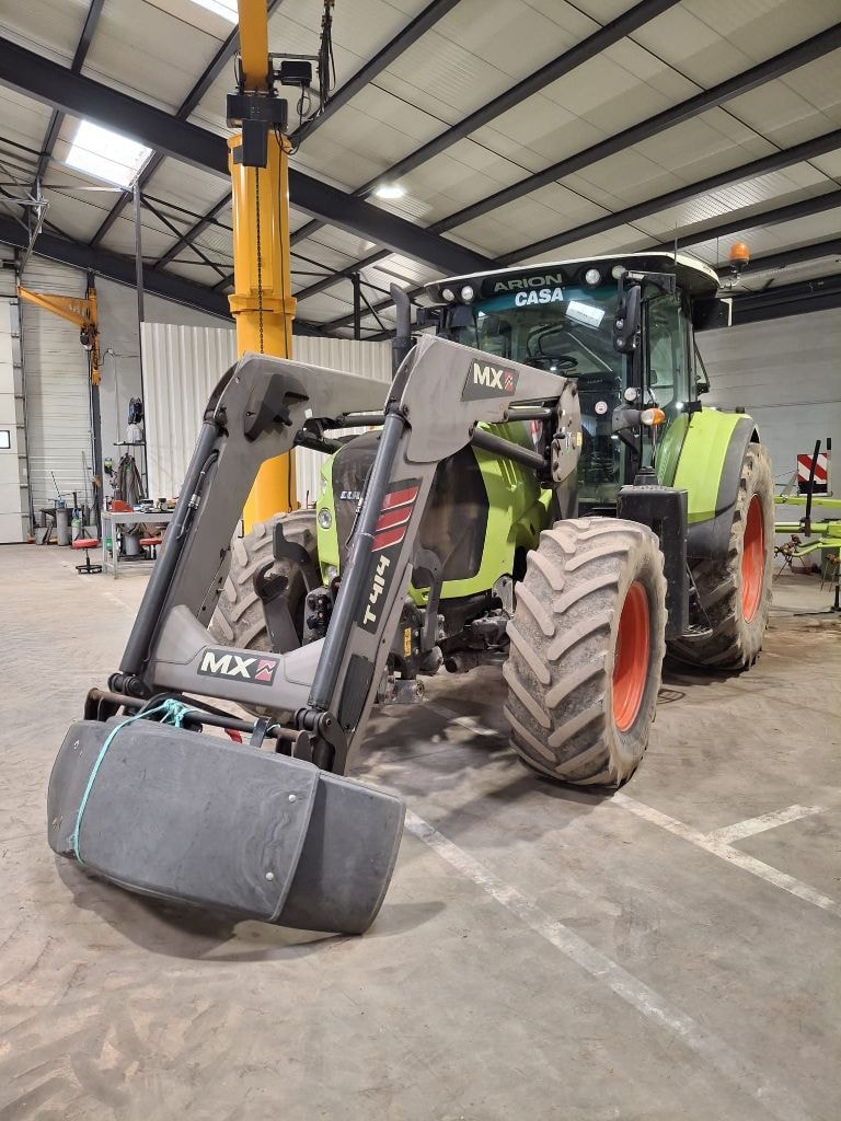 Tracteur CLAAS ARION 620 - photo slide 10