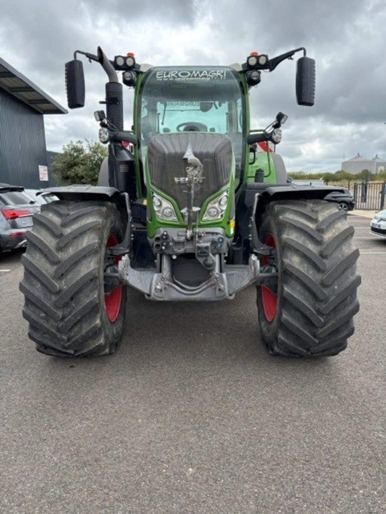 Tracteur FENDT 724 VARIO PROFI + - photo slide 2