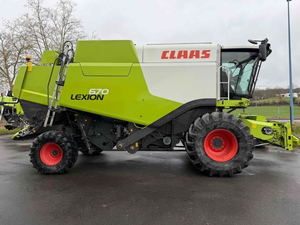 Moissonneuse CLAAS LEXION 670 MONTANA - - photo slide 5