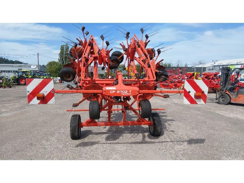 Faneuse KUHN GF8702T - photo slide 5