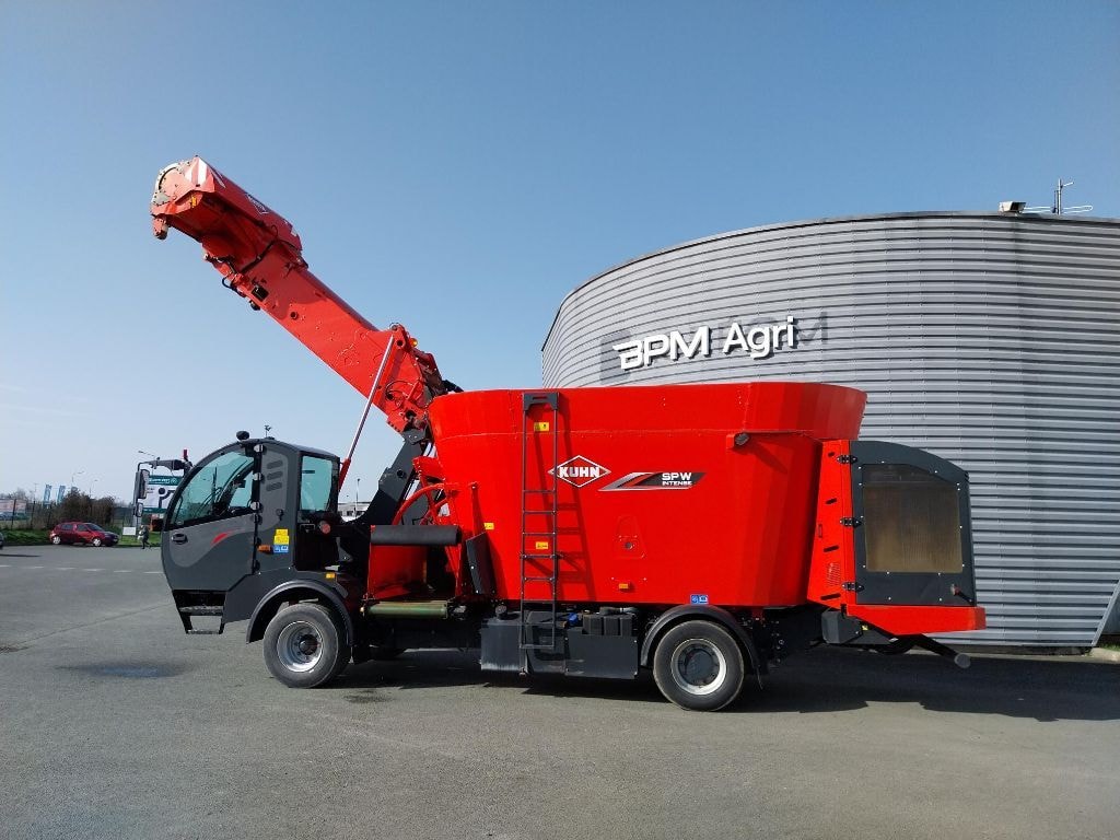 Melangeuse automotrice KUHN SPW 18 CS intense - photo slide 14