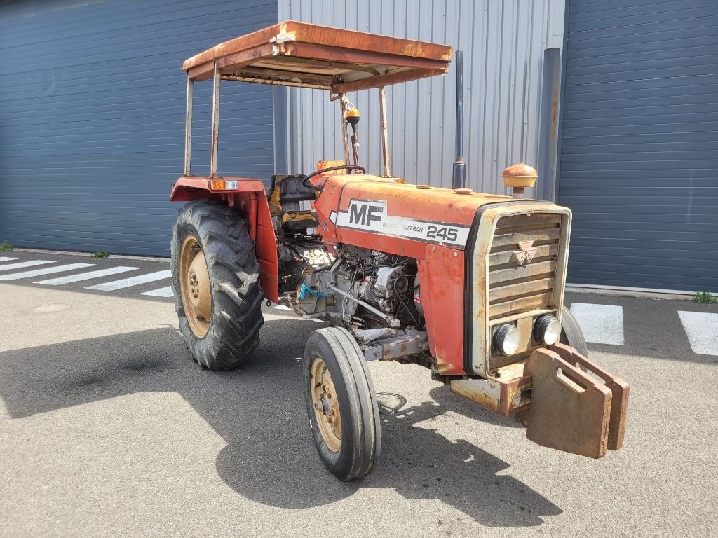 Tracteur MASSEY FERGUSON 245 - photo slide 2