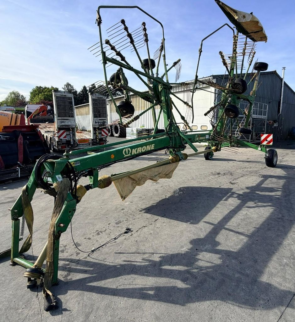 Andaineur KRONE SWADRO 810 - photo slide 3