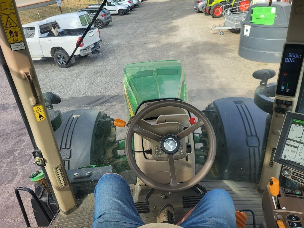 Tracteur JOHN DEERE 8320R - photo slide 14