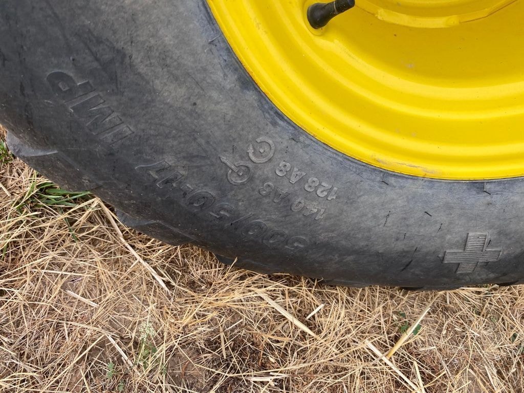 Presse balles rondes JOHN DEERE V451m  - photo slide 11