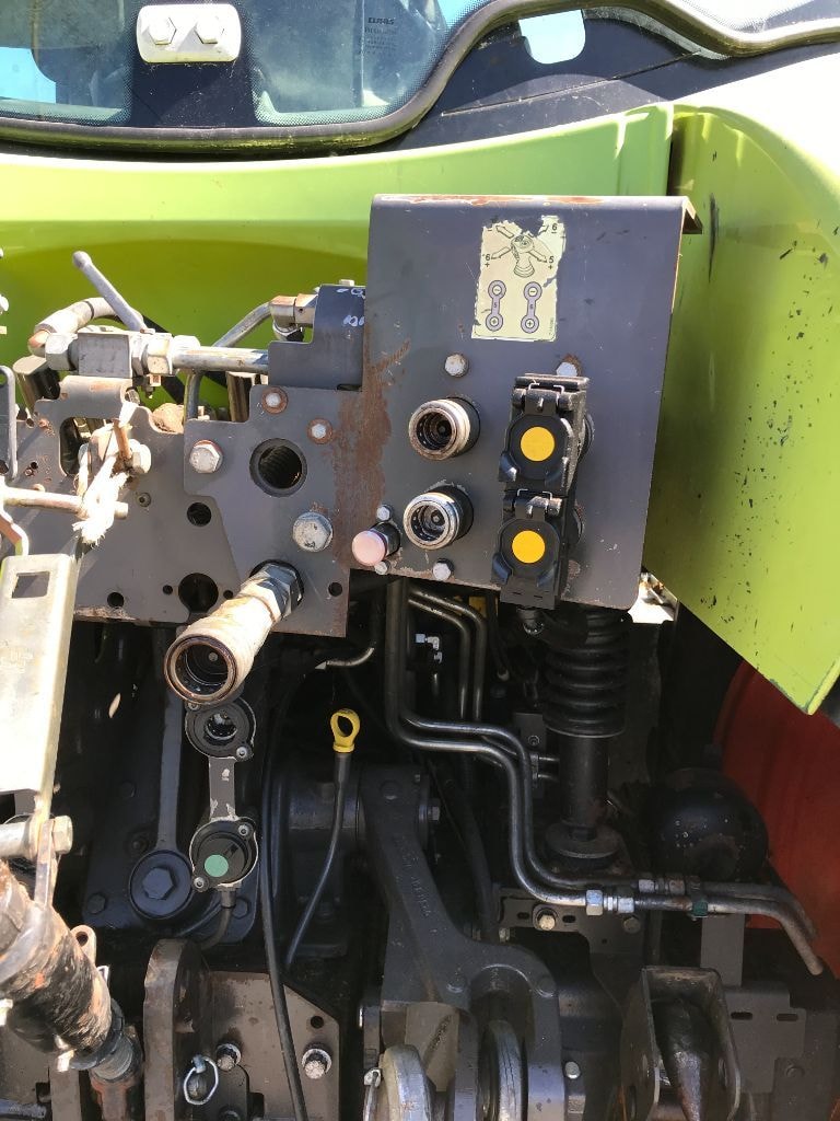 Tracteur CLAAS ARION 620 CIS - photo slide 9