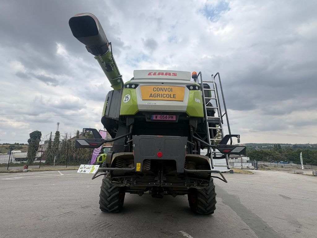 Moissonneuse CLAAS Lexion 7700 Montana 4x4 - photo slide 6