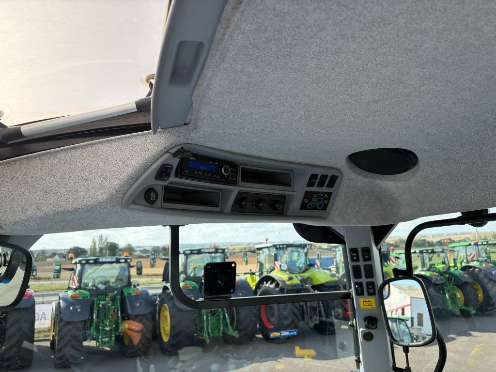 Tracteur NEW HOLLAND T7.175 - photo slide 13