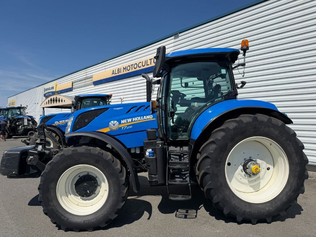 Tracteur NEW HOLLAND T7.230 - photo slide 2