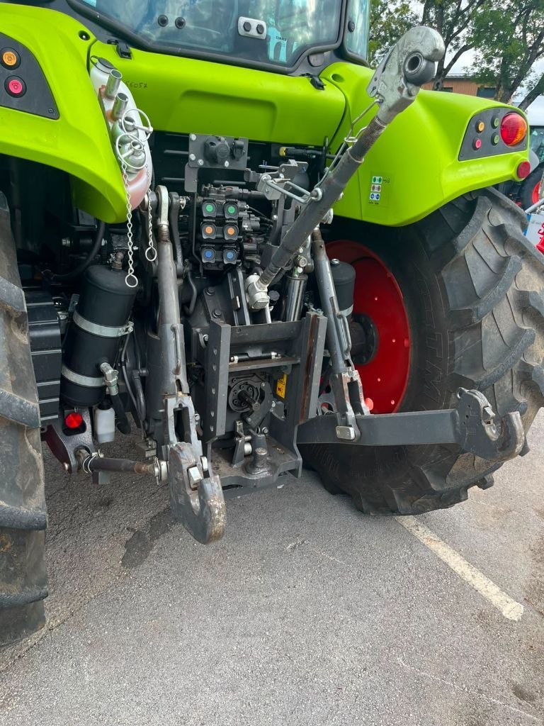 Tracteur chargeur CLAAS Arion 430 - photo slide 8